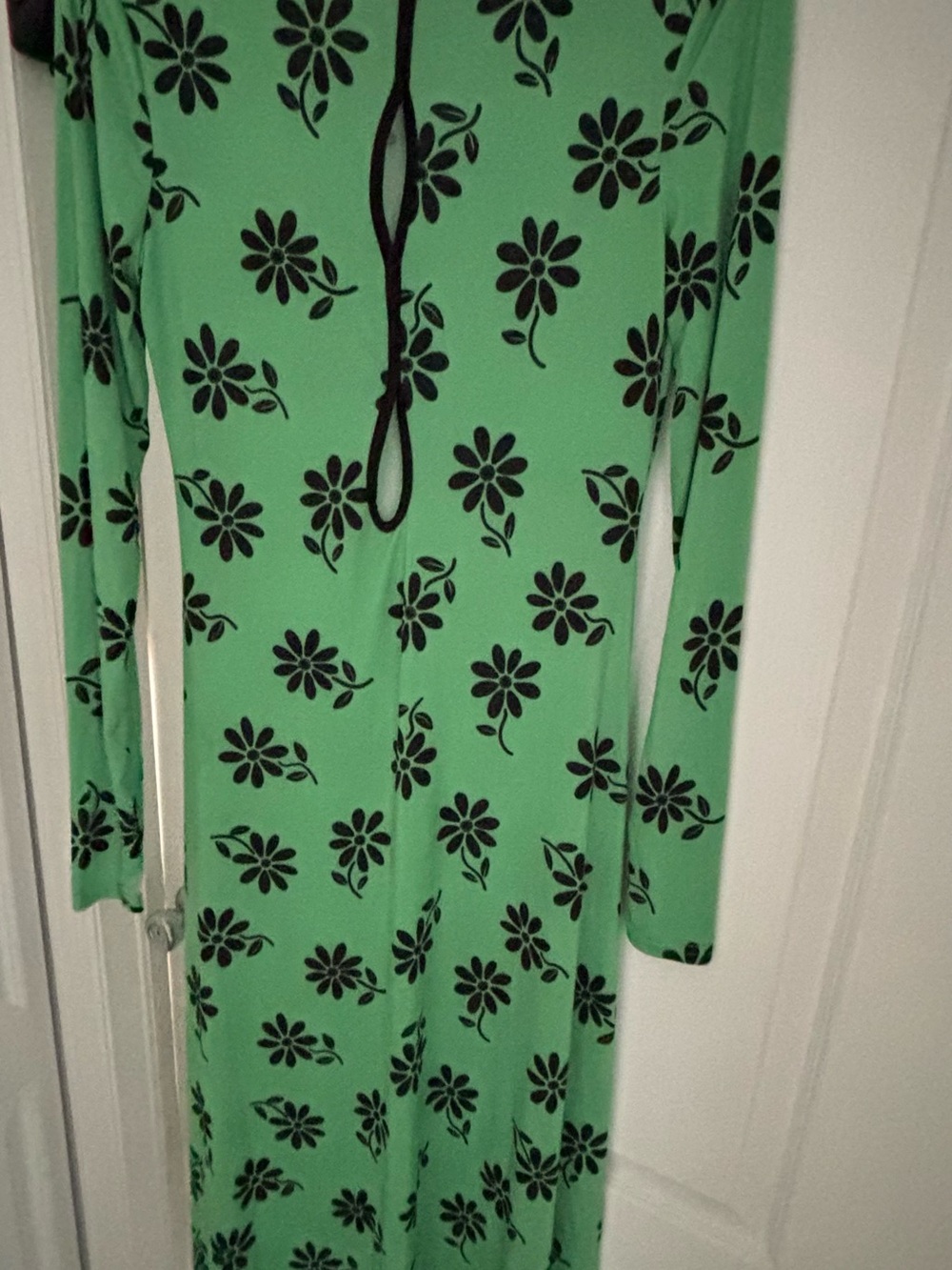 Green Long-Sleeve Floral Maxi Dress with Black Daisy Print